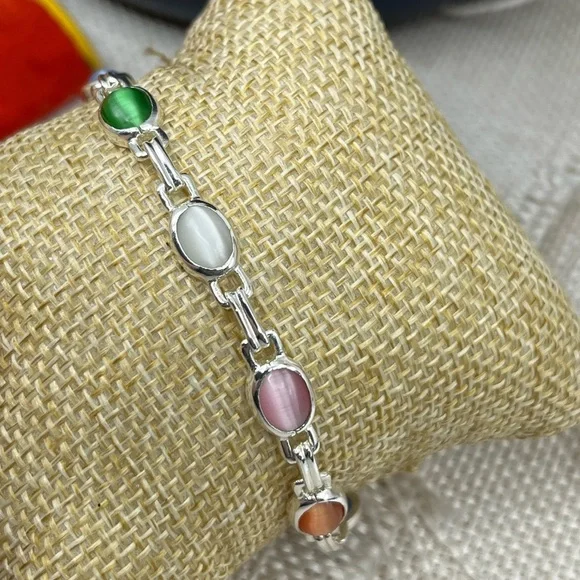 Stunning Vintage Sterling Silver Chainlink Bracelet with Multicolored Cabochons - Picture 13 of 16
